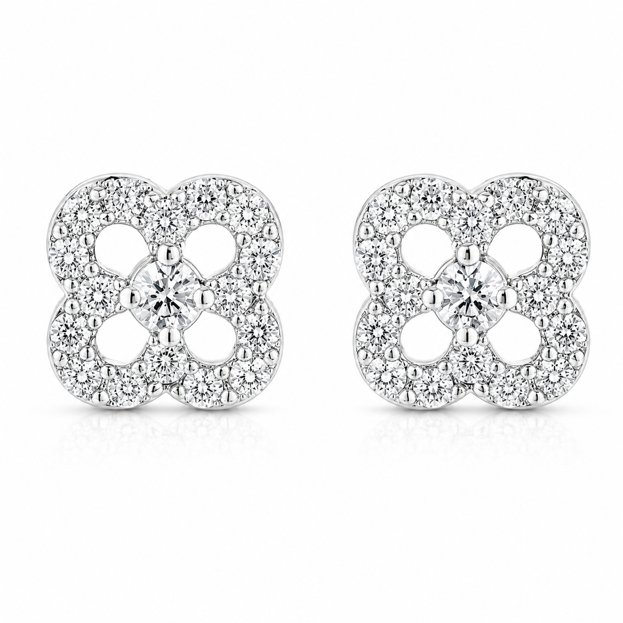 Diamant Ohrstecker Kleeblatt aus 585 Weißgold mit 0,16 ct Brillanten